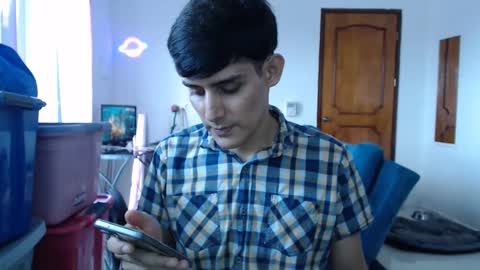 Sebastian E. online show from 10-12-25, 09:47