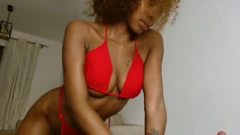 Snapshot of lust4karly_ chatting on 01-04-25, 09:31 Karly follow for next broadcast updates kisses online show from 01-04-25, 09:31