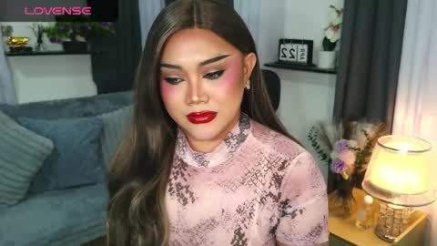 Snapshot of lustful_sasha chatting on 06-01-26, 12:56 Sasha online show from 06-01-26, 12:56