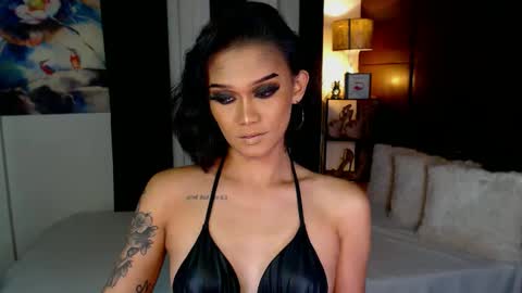 AdriannaFowks online show from 12-15-24, 07:57