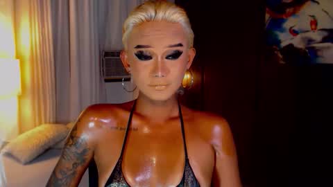 Snapshot of lustfulltrans chatting on 05-29-26, 02:48 AdriannaFowks online show from 05-29-26, 02:48