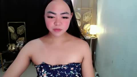 Snapshot of lustfuloffendertrina chatting on 05-06-26, 02:19 Trina online show from 05-06-26, 02:19