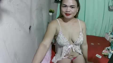 Flora Mae online show from 04-16-26, 05:03