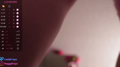 Freya    online show from 01-10-25, 11:43