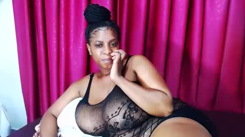 Snapshot of lustydesirex chatting on 12-17-24, 09:27 lustydesirex online show from 12-17-24, 09:27