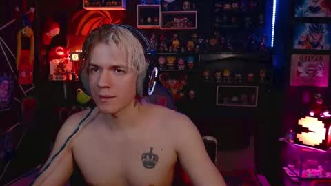 Snapshot of lustymatt chatting on 10-08-25, 03:48 lustymatt online show from 10-08-25, 03:48