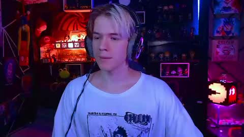 Snapshot of lustymatt chatting on 11-05-25, 02:11 lustymatt online show from 11-05-25, 02:11