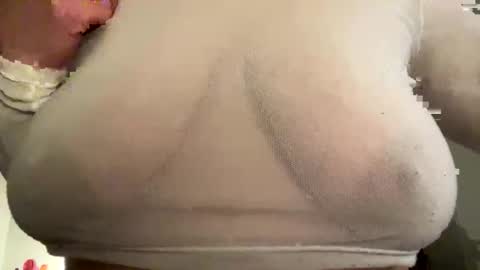 lustytits85 online show from 02-10-26, 11:58