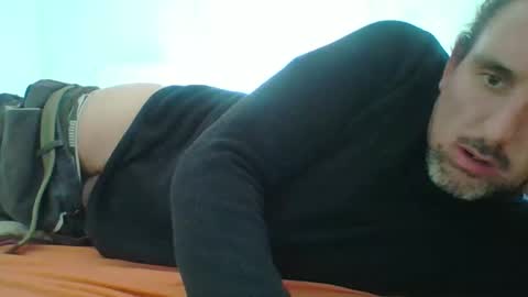 Snapshot of lutin181577185596 chatting on 03-05-26, 12:23 lutin181577185596 online show from 03-05-26, 12:23