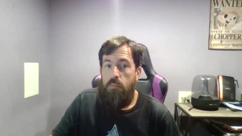 Snapshot of luv2likslit611455 chatting on 10-14-25, 07:53 Luv2likslit online show from 10-14-25, 07:53