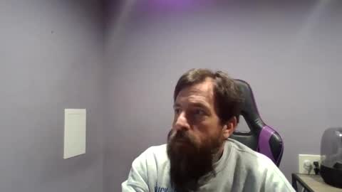 Snapshot of luv2likslit611455 chatting on 11-15-25, 09:17 Luv2likslit online show from 11-15-25, 09:17