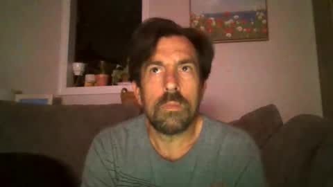 Snapshot of luv2likslit611455 chatting on 06-05-26, 08:20 Luv2likslit online show from 06-05-26, 08:20