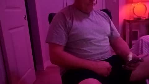 Luv2tokNstrok online show from 12-17-25, 12:11