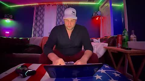 Snapshot of luv2watch1980 chatting on 11-11-25, 09:48 luv2watch1980 online show from 11-11-25, 09:48