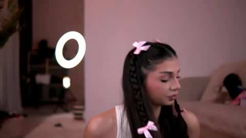 Caprice online show from 04-23-26, 10:36