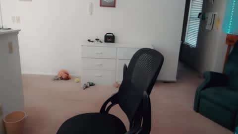 Britney online show from 02-28-26, 05:58