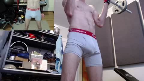 Snapshot of luvshonitoff chatting on 01-16-25, 05:32 Jim Bo online show from 01-16-25, 05:32