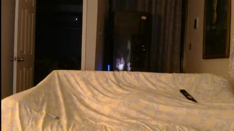 Snapshot of luvthecam2 chatting on 07-14-26, 02:05 M Jordan online show from 07-14-26, 02:05