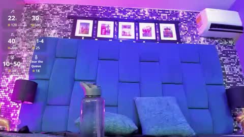 Snapshot of lux_bitchx chatting on 11-09-25, 02:43 lux_bitchx online show from 11-09-25, 02:43