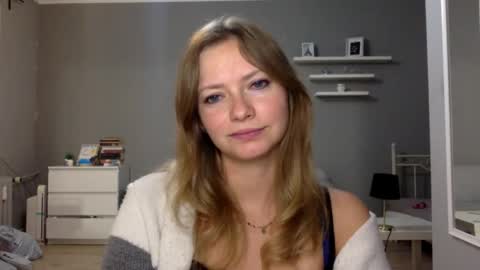 Millie online show from 12-18-25, 10:16