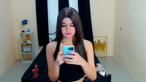 queen lux online show from 09-23-25, 01:30