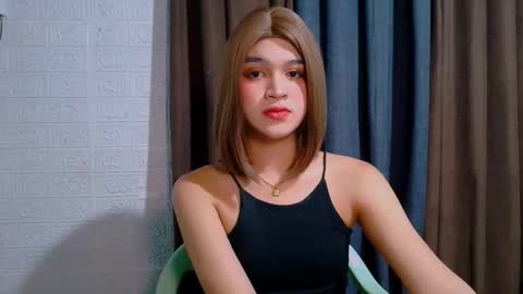 queen lux online show from 03-15-26, 01:00