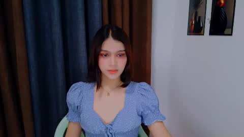 queen lux online show from 07-08-26, 10:31