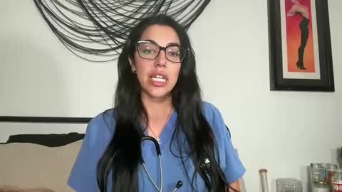 Snapshot of luxcher22 chatting on 06-11-26, 03:59 luxcher22 online show from 06-11-26, 03:59