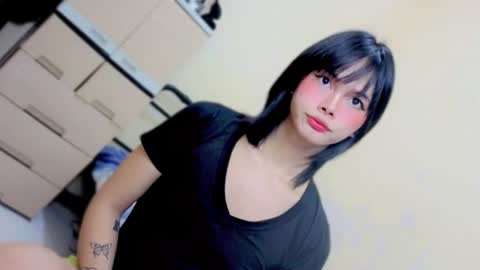 Snapshot of luxe_brat chatting on 07-31-26, 07:52 luxe_brat online show from 07-31-26, 07:52