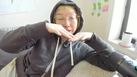 LuxGray online show from 03-29-26, 04:18