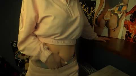 Katie online show from 04-17-26, 01:25