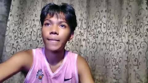 Snapshot of luxirfy_xx chatting on 09-29-25, 01:38 luxirfy online show from 09-29-25, 01:38