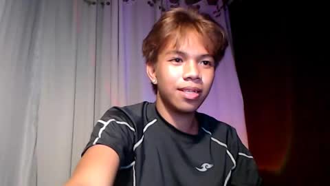 Snapshot of luxirfy_xx chatting on 05-22-26, 06:02 luxirfy online show from 05-22-26, 06:02