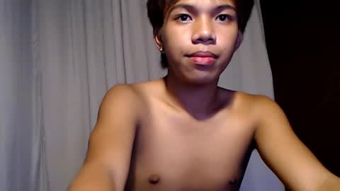 Snapshot of luxirfy_xx chatting on 06-10-26, 06:18 luxirfy online show from 06-10-26, 06:18
