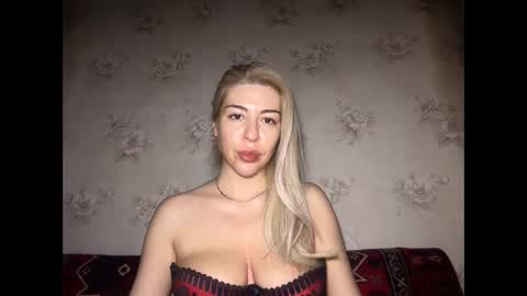 LuxSonyaStar online show from 04-24-26, 01:35