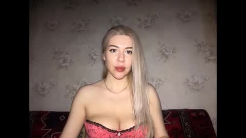 Snapshot of luxsonyastar chatting on 05-10-26, 08:03 LuxSonyaStar online show from 05-10-26, 08:03