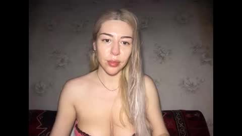 Snapshot of luxsonyastar chatting on 05-21-26, 12:12 LuxSonyaStar online show from 05-21-26, 12:12