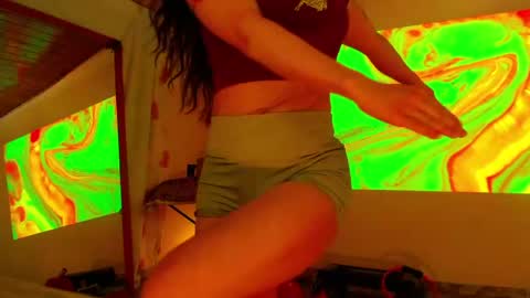 Liss online show from 04-27-26, 01:09