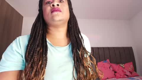 Snapshot of luxy_benet chatting on 04-30-26, 10:10 Big Benet online show from 04-30-26, 10:10