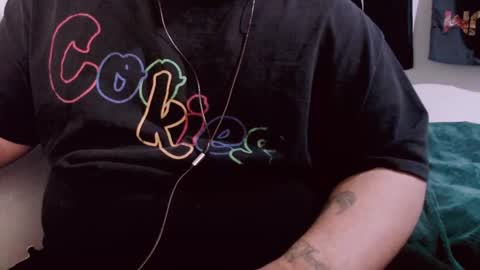 Snapshot of lvcifer_ chatting on 01-03-25, 11:23 ayoo online show from 01-03-25, 11:23