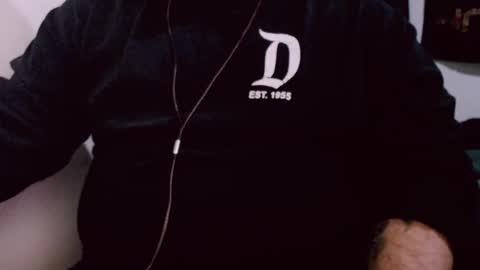 Snapshot of lvcifer_ chatting on 01-23-25, 01:56 ayoo online show from 01-23-25, 01:56