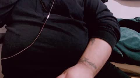 Snapshot of lvcifer_ chatting on 02-02-25, 12:51 ayoo online show from 02-02-25, 12:51