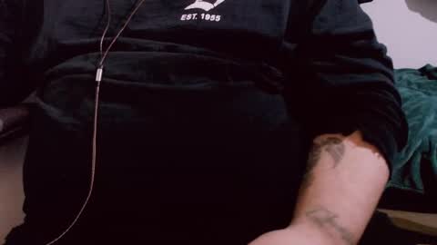 Snapshot of lvcifer_ chatting on 02-10-25, 09:58 ayoo online show from 02-10-25, 09:58