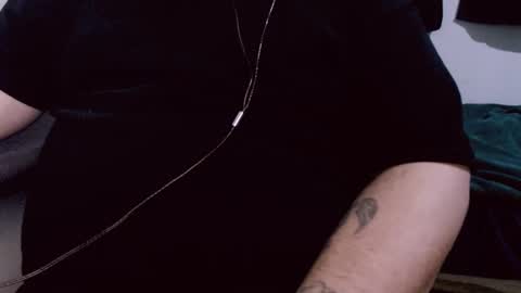 Snapshot of lvcifer_ chatting on 02-12-25, 08:27 ayoo online show from 02-12-25, 08:27