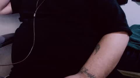 Snapshot of lvcifer_ chatting on 02-12-25, 04:33 ayoo online show from 02-12-25, 04:33