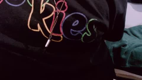 Snapshot of lvcifer_ chatting on 02-23-25, 10:42 ayoo online show from 02-23-25, 10:42