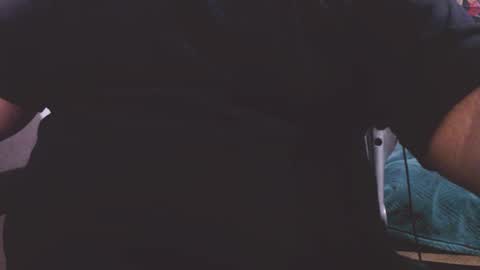 Snapshot of lvcifer_ chatting on 09-30-25, 09:25 ayoo online show from 09-30-25, 09:25