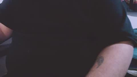 Snapshot of lvcifer_ chatting on 10-12-25, 05:06 ayoo online show from 10-12-25, 05:06