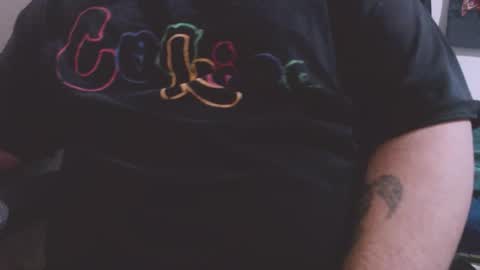 Snapshot of lvcifer_ chatting on 10-13-25, 08:25 ayoo online show from 10-13-25, 08:25