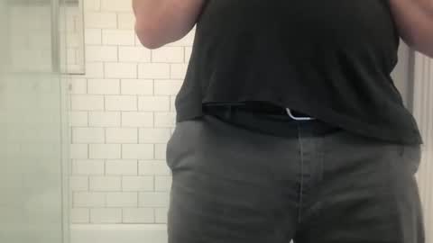 Snapshot of lvguynextdoor440656 chatting on 12-16-25, 01:32 lvguynextdoor440656 online show from 12-16-25, 01:32